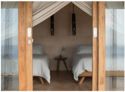 SINGLE KING SUITE + SHARED TWIN SUITE